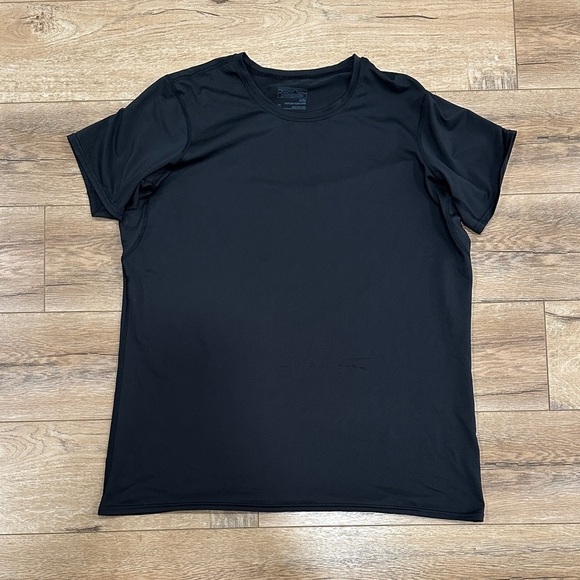 Patagonia Other - Patagonia Men's Capilene Base layer Black T-Shirt
